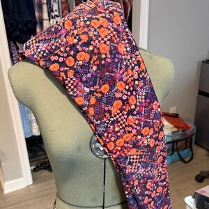 LuLaRoe Purple and Orange Patterned TC Leggings